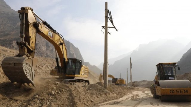 Naxçıvanda dəmir yolu xətti layihəsi çərçivəsində 10 stansiya tikiləcək