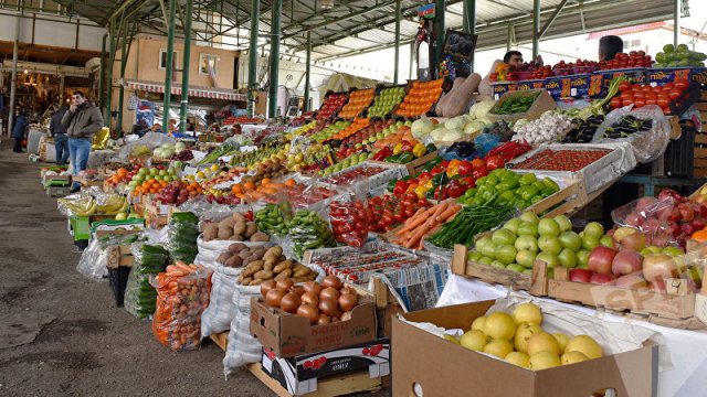 Qışda satılan meyvə tərəvəz ziyanlıdır?