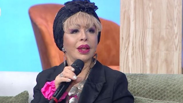 
"Aldığım maaşla dolana bilmərəm"