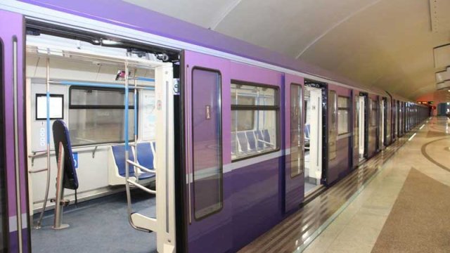 Bakı metrosunda sərnişin öldü
