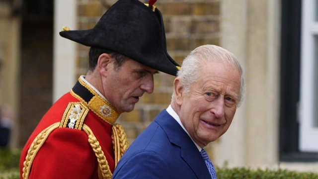 Kral III Çarlz menyusundan üç populyar məhsulu tamamilə çıxardı