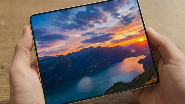 "iPhone Fold" "Apple" tarixində rekord batareya alacaq