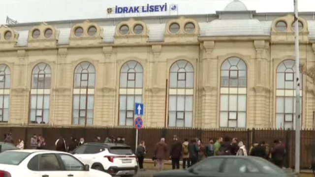 Şagird məktəbə, sinifə silahla necə daxil olub?