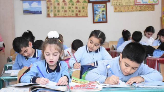 Azərbaycanda tədris proqramı dəyişdirilir: "Dövrün tələbidir"