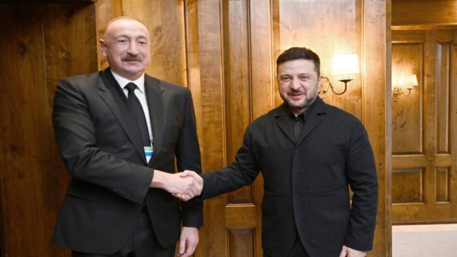 İlham Əliyev və Volodimir Zelenski görüşüb