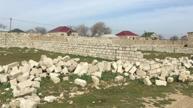 Bələdiyyələr torpaq satışı ilə bağlı qanunları NECƏ POZUR?