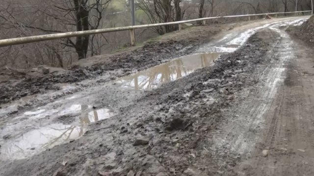 Altı kəndi birləşdirən yol bərbad vəziyyətdədir -VİDEO