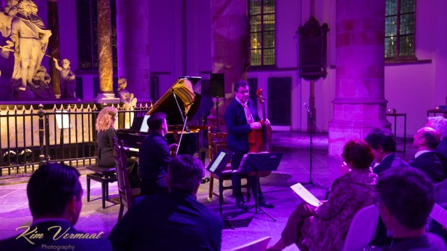 Haaqa şəhərinin baş kilsəsində Xocalı soyqırımı qurbanları yad edilib