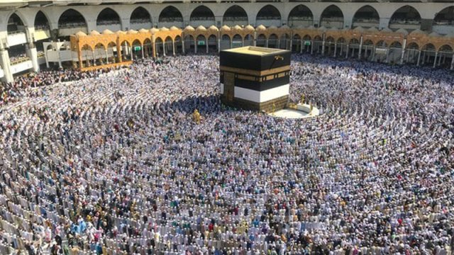 Həcc ziyarəti təxirə salınacaq?