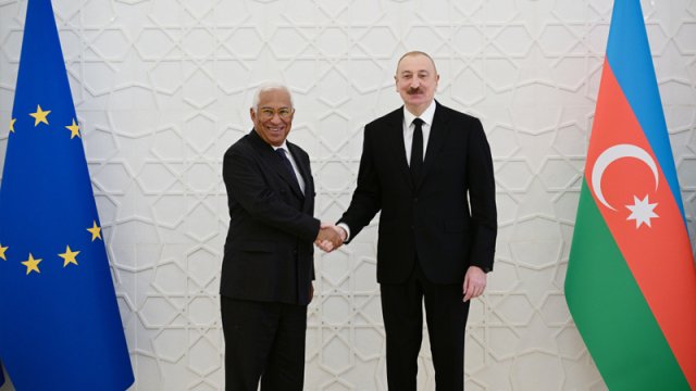 İlham Əliyev Antonio Koşta ilə mətbuata bəyanatlarla çıxış edir - YENİLƏNİB