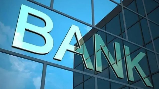 Bankların bağlanması prosesi davam edəcək?