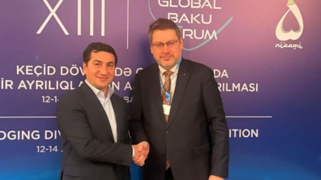 Hikmət Hacıyev Aİ-nin xüsusi nümayəndəsi ilə TRIPP-i müzakirə edib