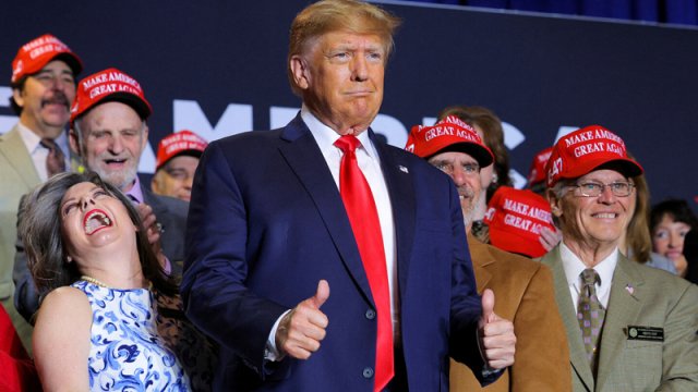 "Politico": İrandakı münaqişə Ağ Ev üçün siyasi problemə çevrilə bilər