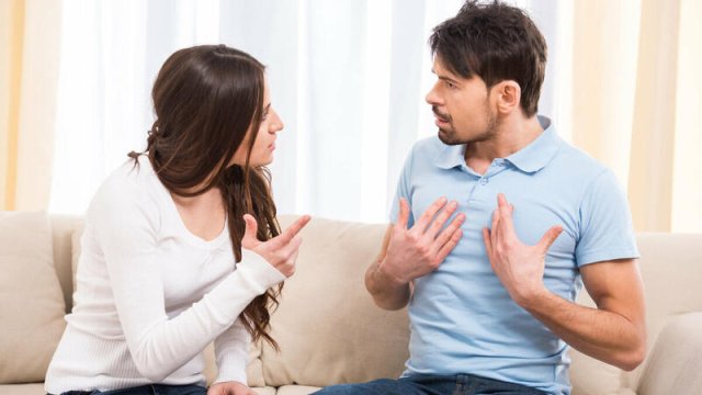 Astarada yemək üstündə mübahisə: ər arvadını döydü &ndash; TƏFƏRRÜAT