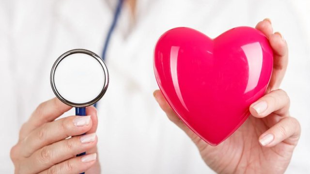 Ürək sağlamlığı üçün nə yaxşıdır? - Diyetoloq 1 nömrəli qozu açıqladı