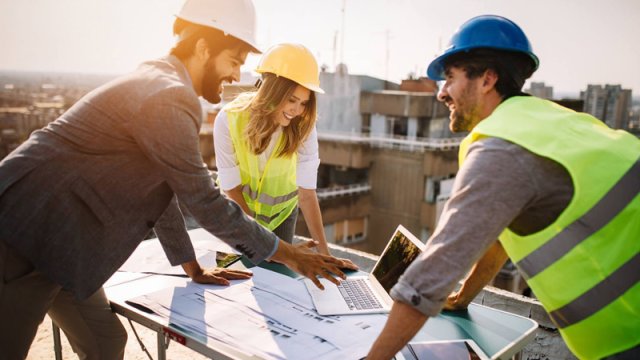 Torpaq alıb fərdi yaşayış evi tikmək sərfəlidir, yoxsa almaq? - VİDEO