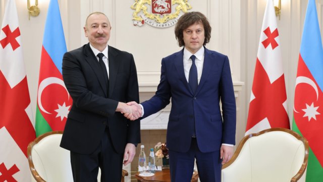 Azərbaycan Prezident və Gürcüstanın Baş naziri mətbuata bəyanatlarla çıxış edir- YENİLƏNİB