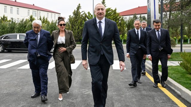 Prezident Milli Aviasiya Akademiyasında Beynəlxalq Təlim Mərkəzinin açılışında iştirak etdi - FOTO