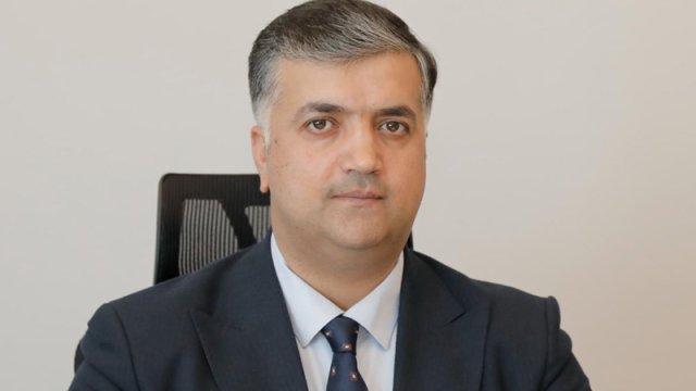 Müdir müavini işdən çıxarıldı, şöbə rəhbəri onun yerinə təyin edildi