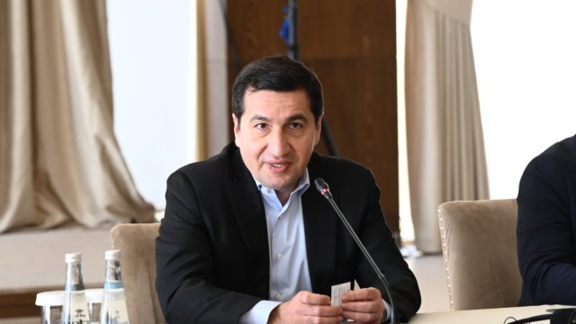 Hikmət Hacıyev Qəbələdə &ldquo;Sülh Körpüsü&rdquo; təşəbbüsü çərçivəsində Ermənistan nümayəndələri ilə görüşüb