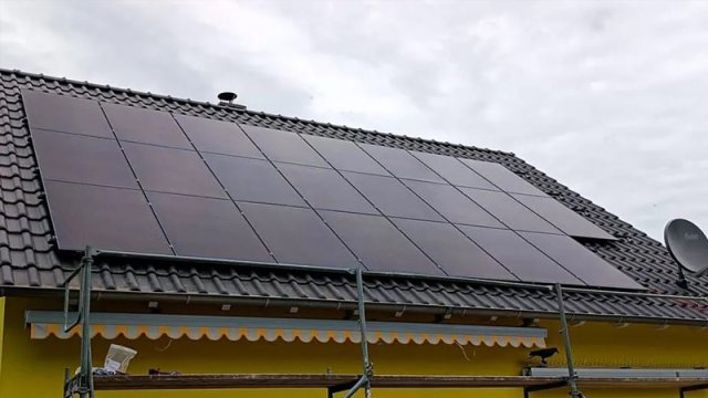 Çin alimləri işığı elektrik enerjisinə çevirən ağac material hazırlayıb