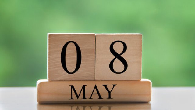 Tarixin 8 mayı...