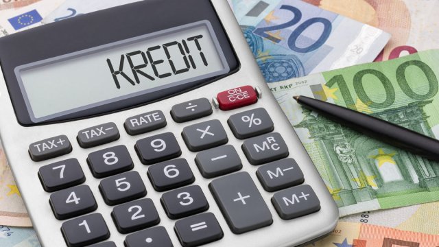 Əlil şəxsin pensiyasından kredit borcu çıxıla bilər?