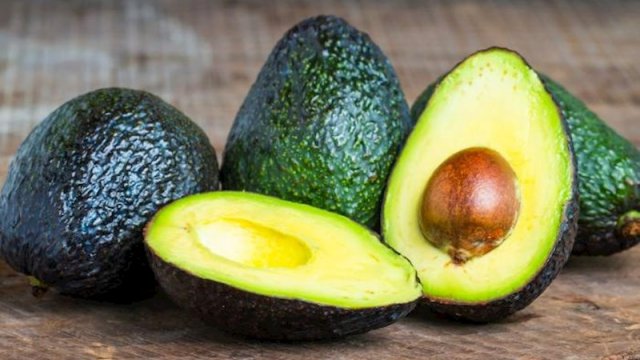 Avokado Azərbaycana hansı ölkələrdən və neçəyə gətirilir? -SİYAHI