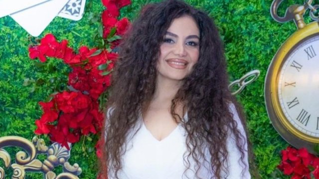 "Diqqətli olun, bu kosmetoloqa aldanmayın"