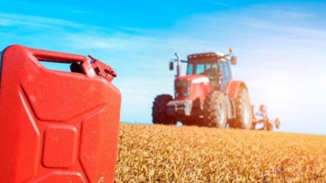 Kənd təsərrüfatının iflici: Rusiyada yanacaq böhranı məhsul yığımını təhlükəyə salır