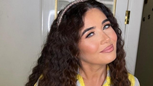Elnarə Xəlilova buna görə toylara getmir