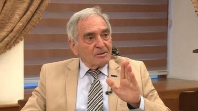 "Məni aldadıb işdən çıxartdırdı" - Xalq artistindən ittiham