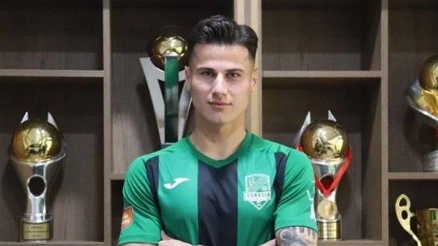 Azərbaycanlı futbolçunun ölkədən çıxışına qadağa qoyuldu, klubu onu cərimələdi