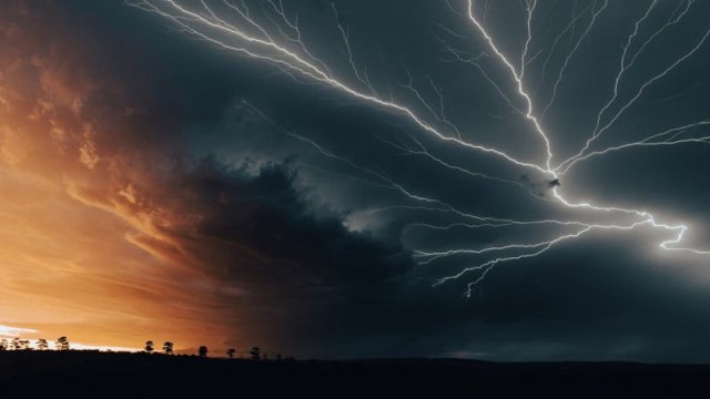 Niyə ildırım gurultusu qulaqbatırıcı olur? - Meteoroloq izah edir