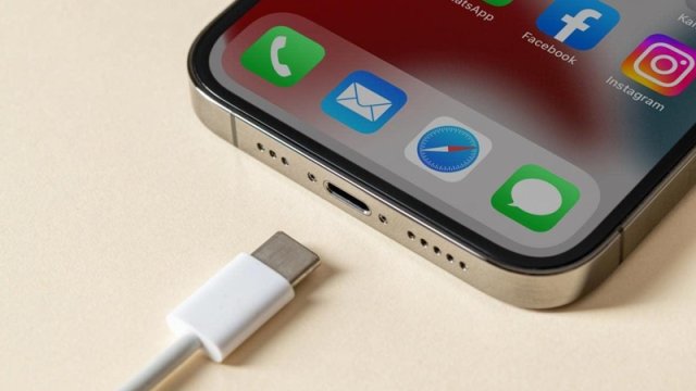 "iPhone" şarj edilərkən batareyanı sıradan çıxaran 4 əsas səhv