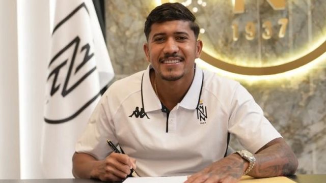 "Neftçi" Varqasın transferini açıqladı