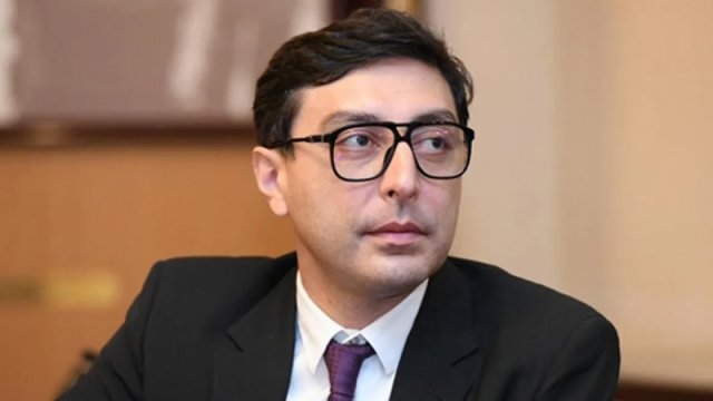 Nazir onu direktor təyin etdi