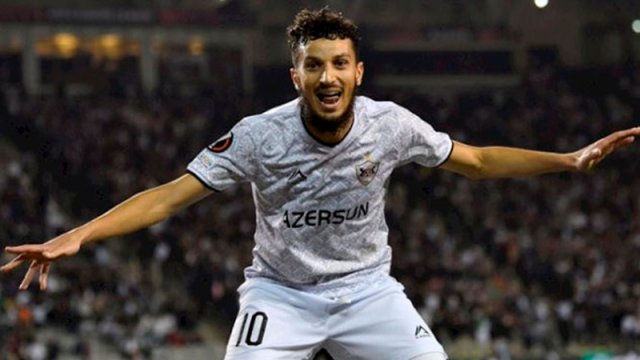Zubir "Qarabağ"dan ayrıldı