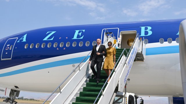 Prezident və birinci xanım Özbəkistana səfərə getdi