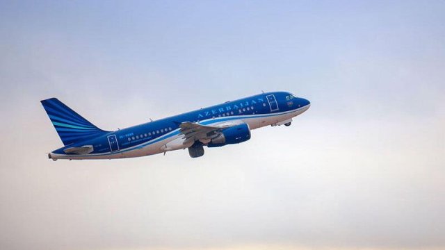 Bakı-Naxçıvan aviareysləri ildırımlı hava şəraiti səbəbindən təxirə salındı