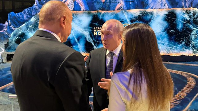 Prezident Putinlə ayaqüstü söhbət etdi - FOTOLAR