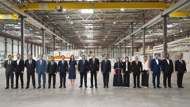 Prezident Qaradağ rayonunda kağız və gigiyenik məhsulların istehsalı müəssisəsinin açılışında iştirak etdi - FOTO