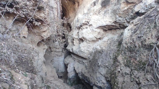 Azıx mağarası ermənilər tərəfindən silah anbarı kimi istifadə edilib - Səbinə Hacıyeva