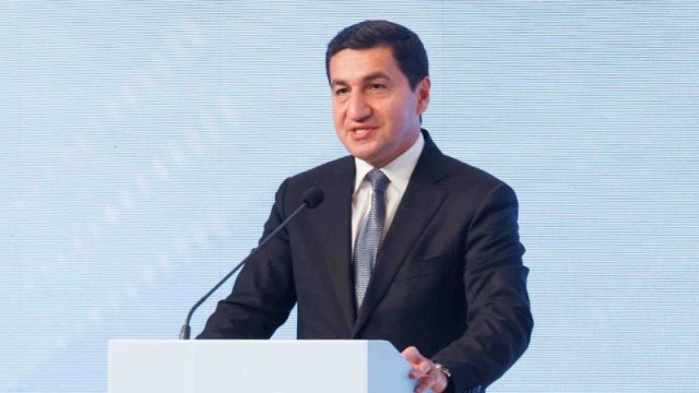 Hikmət Hacıyev: Azərbaycanın təcrübəsi digər postmünaqişə regionlarında tətbiq edilə bilər