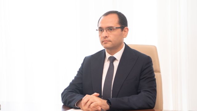 Nazir onu departament müdiri təyin etdi - FOTO