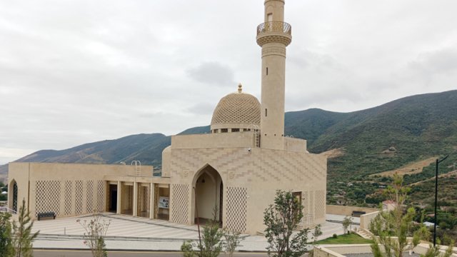 Azad olunmuş ərazilərdə artıq 12 məscid bərpa edilib