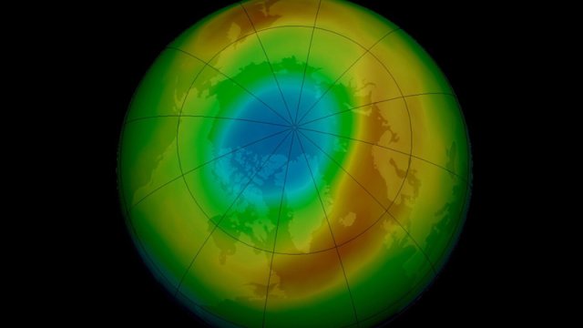 Astronom: Üç millimetrlik ozon təbəqəsi bütün Yer kürəsini radiasiyadan qoruyur