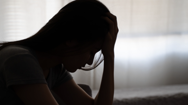 Psixoloq depressiya ilə payız kədəri arasındakı əsas fərqləri açıqladı
