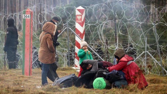 Rusiya və Belarus miqrantları Aİ-yə qarşı necə istifadə edir?