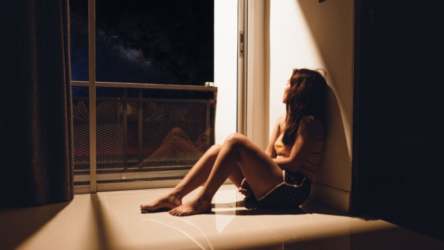 Psixoloq depressiya riskini azaltmağın yolunu açıqladı